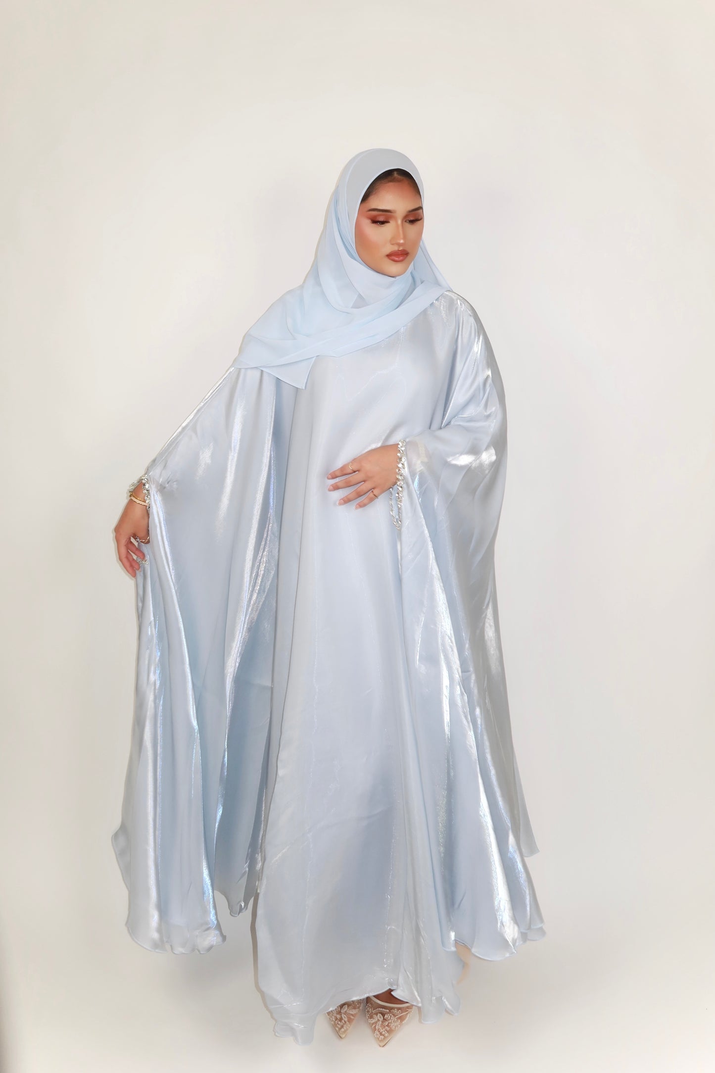 Frosted Veil - The Jameela with scarf image 1